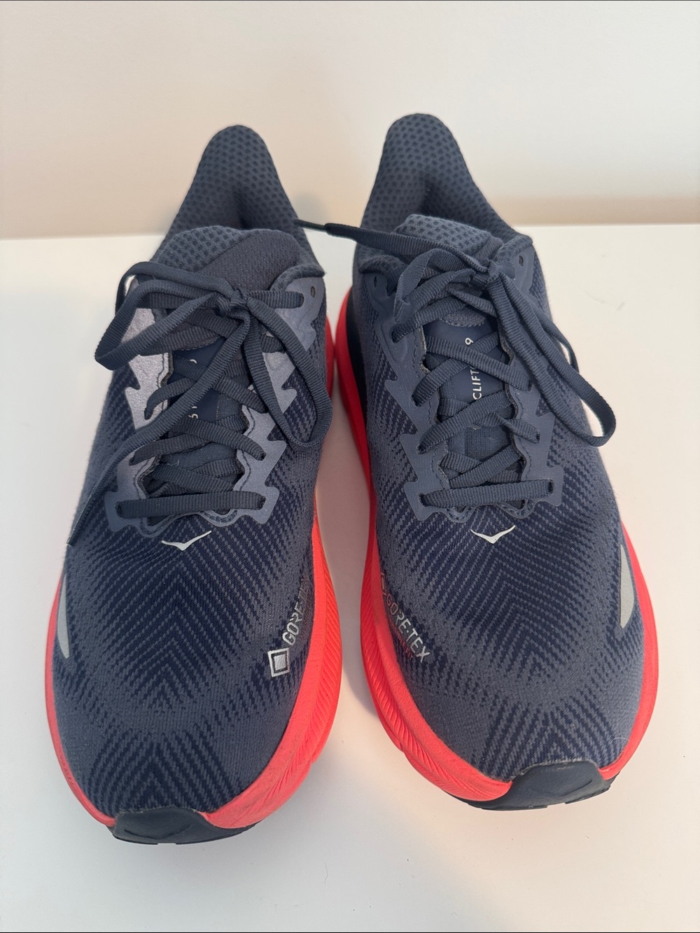 Hoka Clifton 9 GORE-TEX Navy with Red Accent Running Trainers